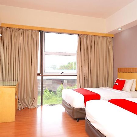 Oyo 89866 Houz Inn Bintulu Ngoại thất bức ảnh